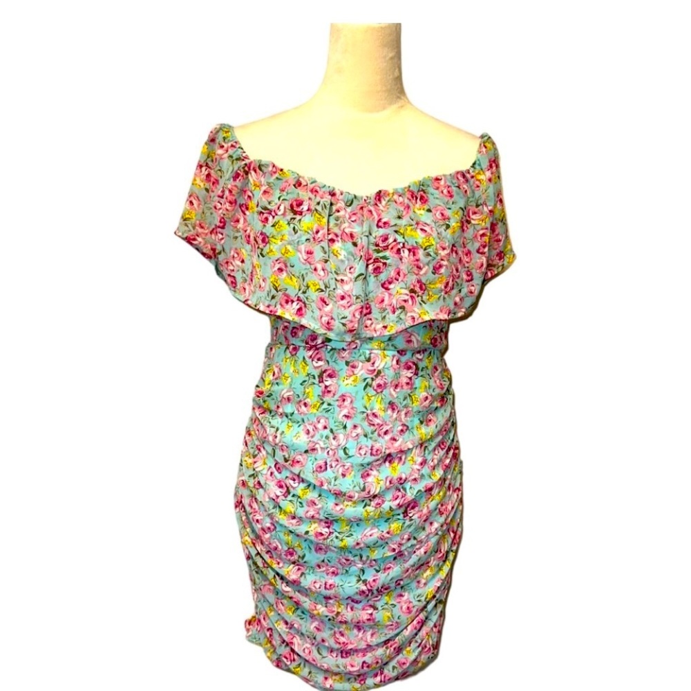 NWT Boohoo rushed floral off shoulder dress